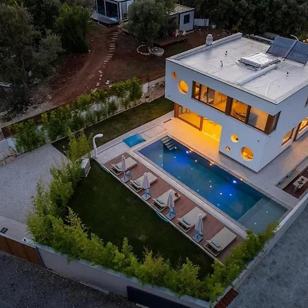 Breeze Holiday home *